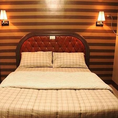 Roy'S Cabin Suites General Santos City Eksteriør billede