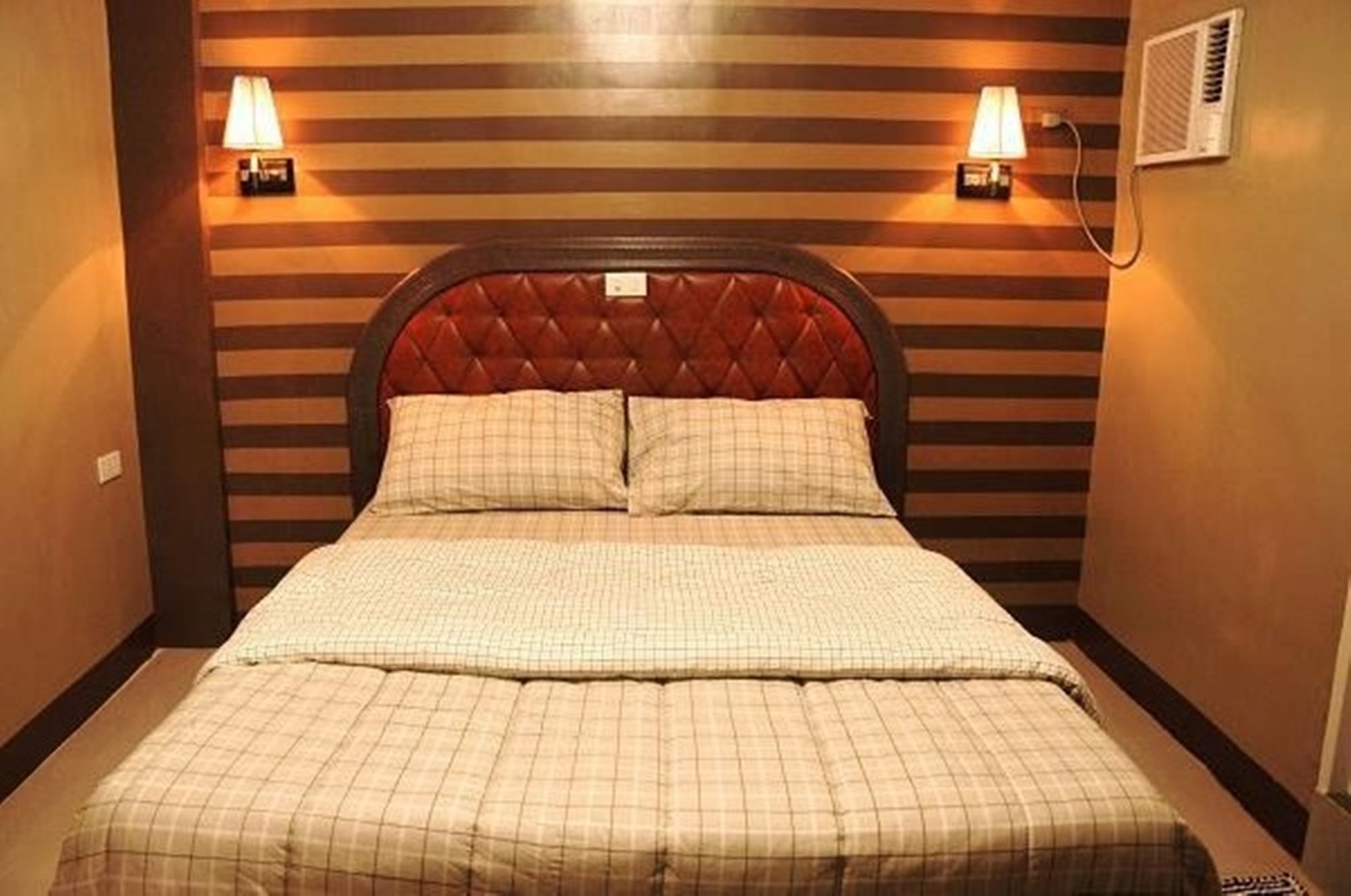 Roy'S Cabin Suites General Santos City Eksteriør billede